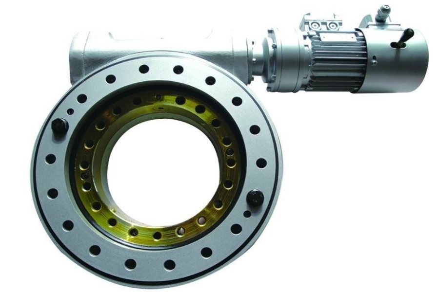 Redefining Heavy-Duty Welding with the SP-H Slew Drive