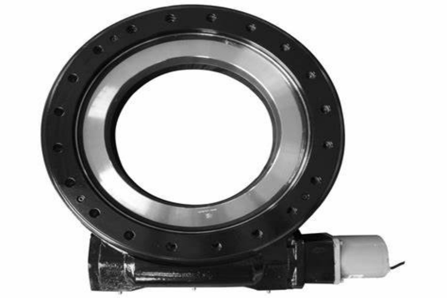 Double Worm Slew Drive Powering Heavy-Duty Precision in Modern Industry