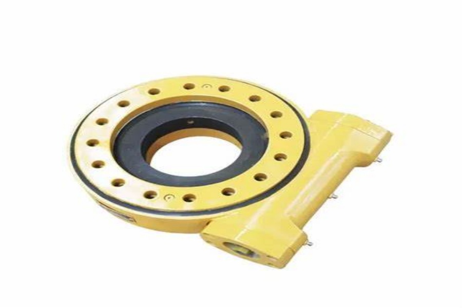 Revolutionizing Welding Precision with the SP-M Slew Drive