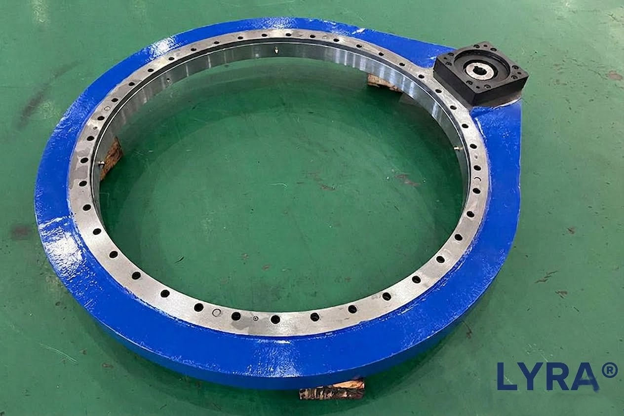 Spur-Gear-Slew-Drive